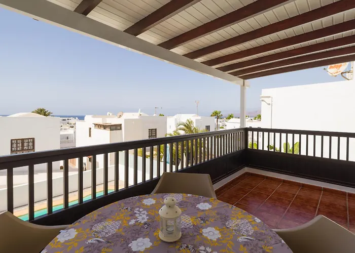 Con Piscina Privada A 500 M De La Playa Puerto del Carmen (Lanzarote)