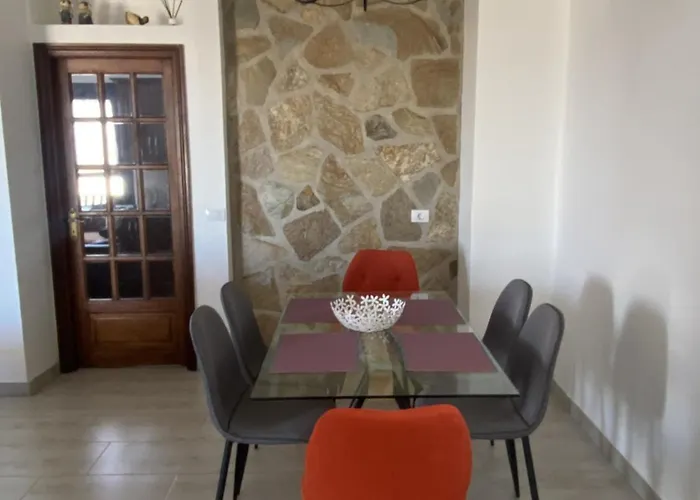 Con Piscina Privada A 500 M De La Playa Вилла